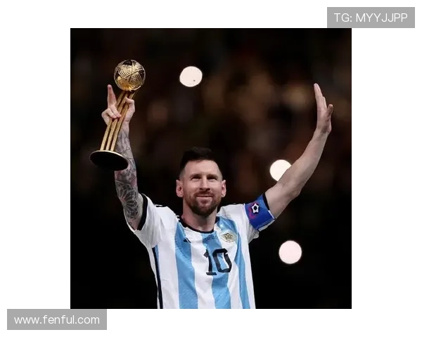 因凡蒂诺晒梅西捧大力神杯照片 宣布两天后将有重大消息发布